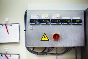 Los 3 componentes del control de temperatura industrial que toda planta necesita control de temperatura industrial sistema sensor transmisor controlador planta proceso sdi