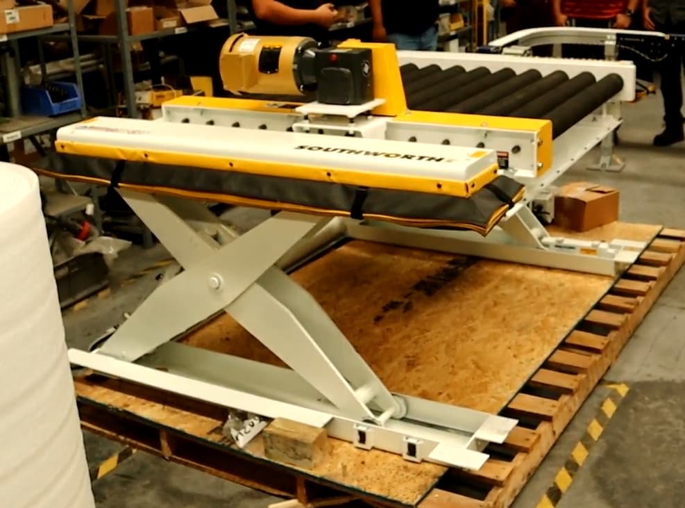 Mantenimiento de mesas de levante: reconoce los síntomas antes de que paren tu operación mesa de levante industrial Southworth Vestil tijera planta manufactura logistica operacion sdi
