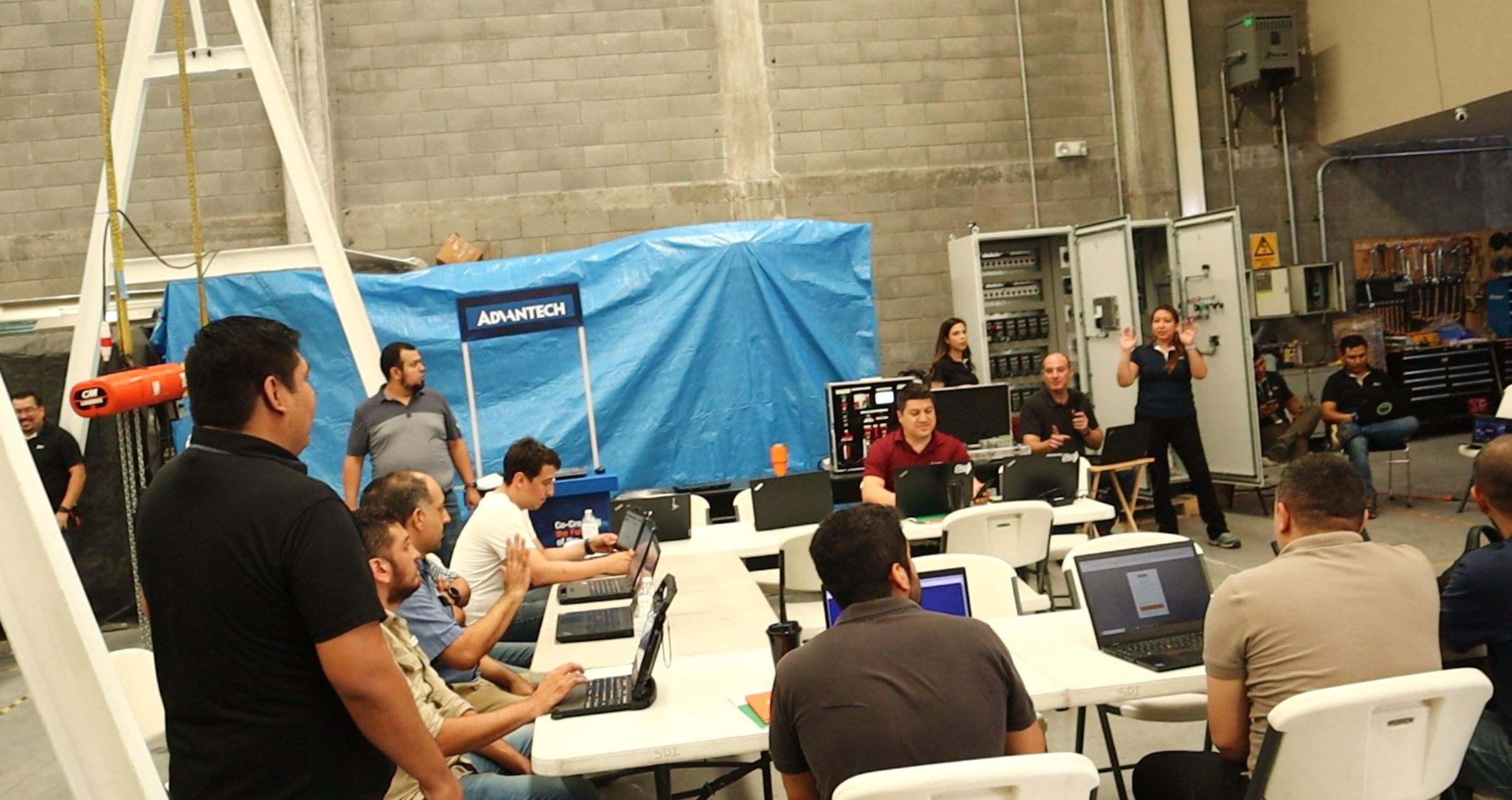 📸 Lo mejor del Showroom SDI 2025: tecnología, talleres y networking industrial