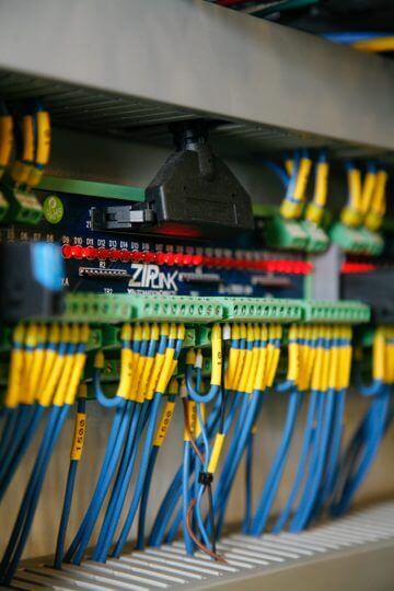 6 consejos en el armado de tus paneles de control industrial